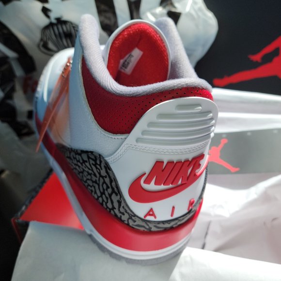 2022 Jordan Retro 3 Fire Reds Size 12 - Picture 5 of 8